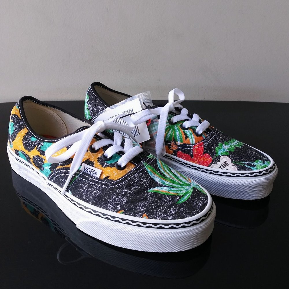 Vans Men's Authentic Vans x Crayola Canvas Sneaker